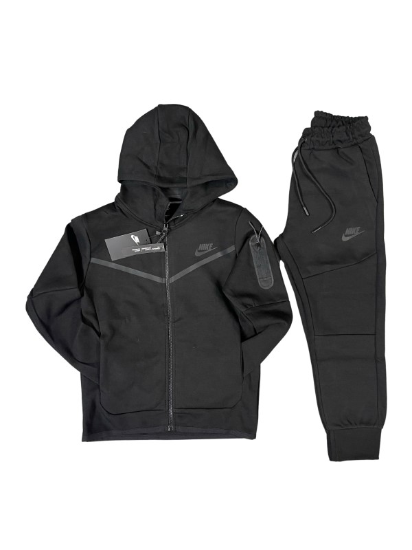 IMG_6806.jpg Nike Tech Fleece спортен екип черен