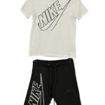 Nike детски комплект бяло и черно Nike детски комплект бяло и черно