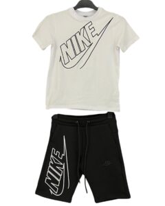 Nike детски комплект бяло и черно Nike детски комплект бяло и черно