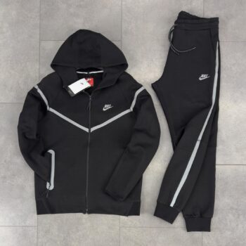 Nike Tech ветровка Windrunner Reflective Blаck
