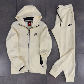 Nike Tech Fleece спортен екип бежово