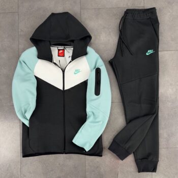 Nike екип светло синьо и сиво