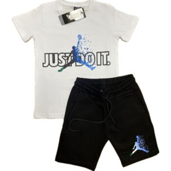 Nike Jordan детски бял екип