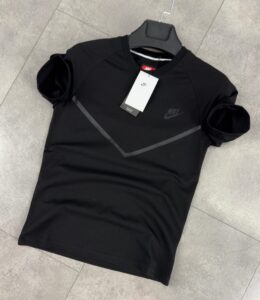 Tech Fleece черна тениска Nike