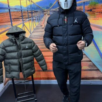 Jordan яке късо черно